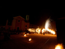 Spectacle-de-feu-et-banquet11