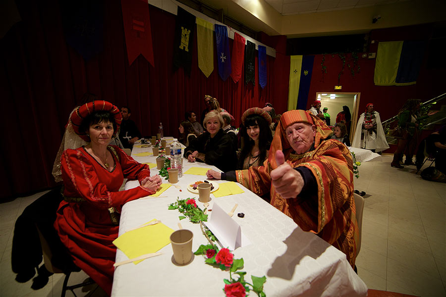 Spectacle-de-feu-et-banquet14