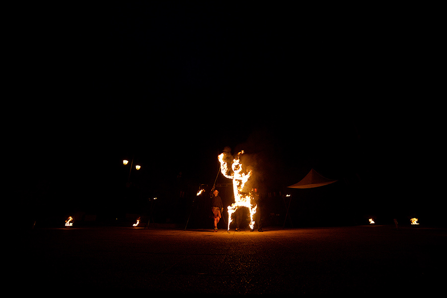 Spectacle-de-feu-et-banquet6