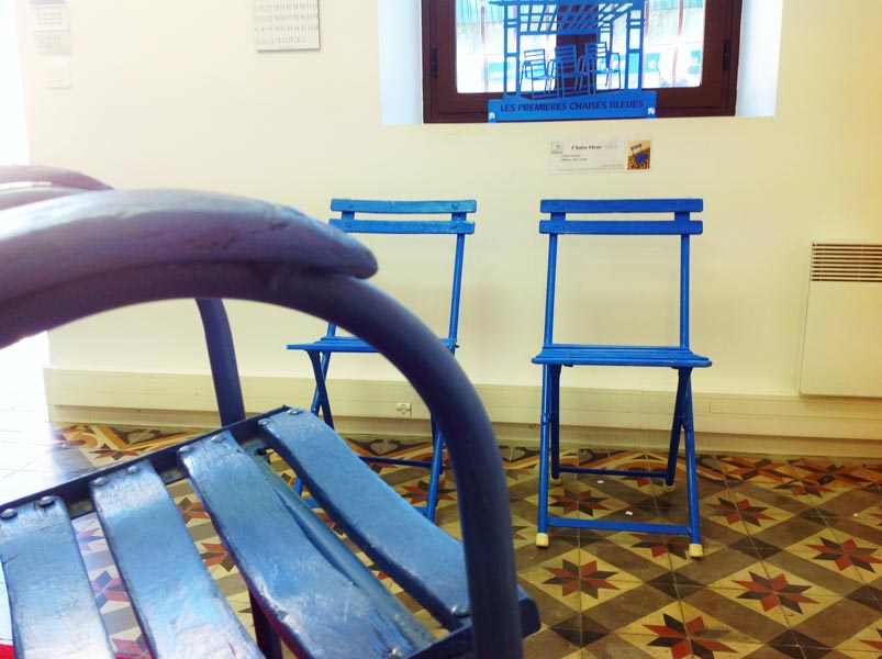 expo-chaisesbleues-3