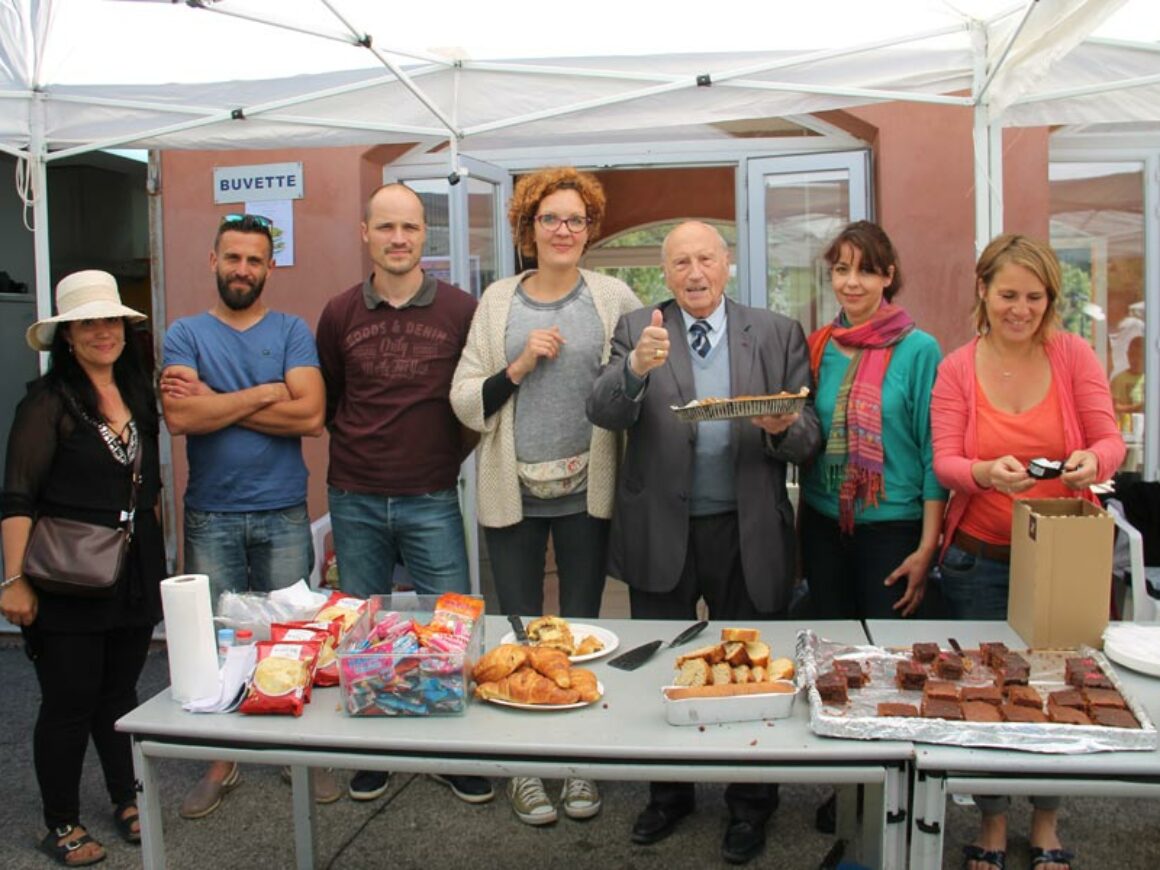 Vide Grenier Plan D'ariou 21 05 17 (6)