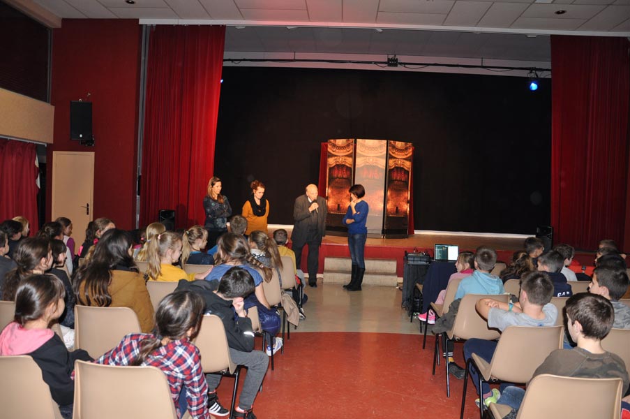 Spectacle Noel Primaires Compagnie Bal©cultTL (15)