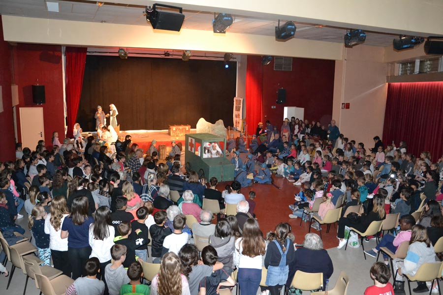 Theatre CM1 CM2 (36)