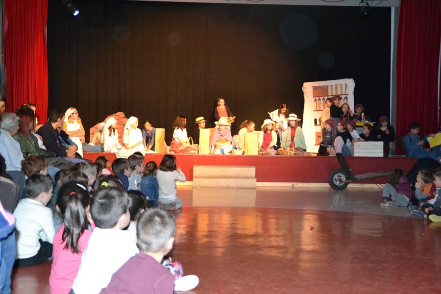Theatre CM1 CM2 (53)