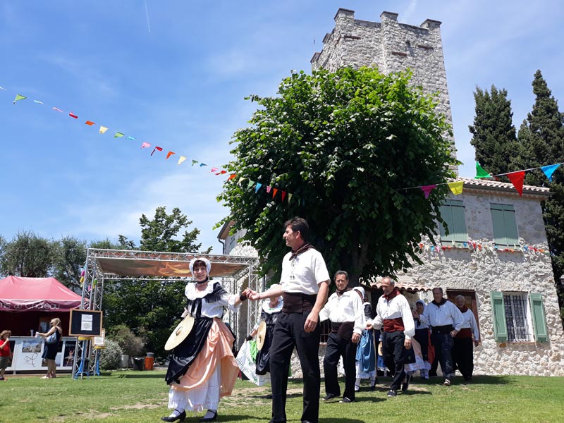 Festin Limaces Dimanche Chateau (6)