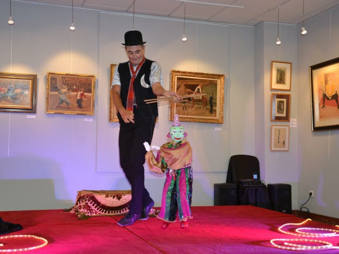 Vernissage Expo Art Et Cirque 2019 (24)