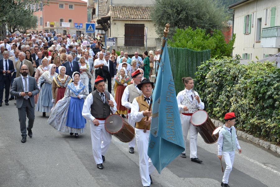 Ste Rosalie Ceremonies 04 09 19 (133)
