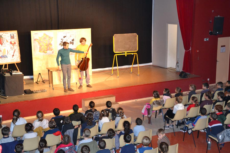 Spectacle Noel Primaire 2019©cultTL (13)