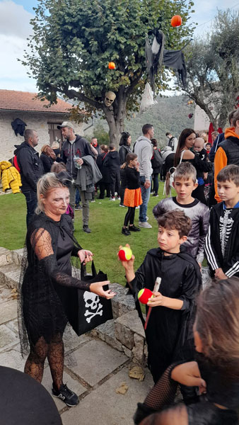 Halloween Chateau 2023 17